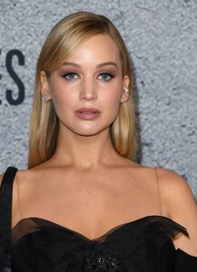 jenniferlawrencesf (29).jpg