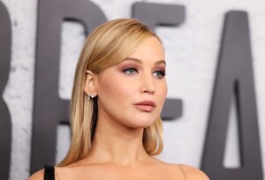 jenniferlawrencesf (34).jpg