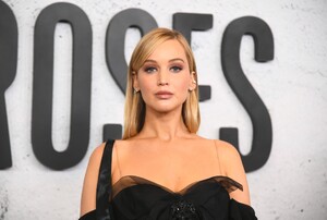 jenniferlawrencesf (9).jpg