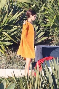 kaia-gerber-at-their-oceanfront-house-in-malibu-10-30-2024-4.jpg