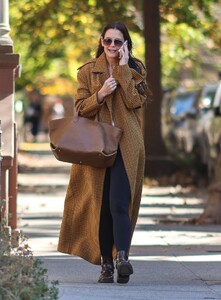 katie-holmes-out-and-about-in-new-york-11-02-2024-6.jpg