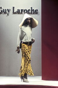 katoucha s93gLarocheHC-51.jpg