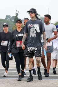 kourtney-kardashian-and-travis-barker-at-run-travis-run-5k-marathon-in-los-angeles-07-06-2024-1.jpg