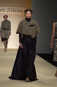 laima f02ronit-1.jpg