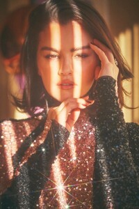 selena-gomez-for-the-hollywood-reporter-november-2024-7.jpg
