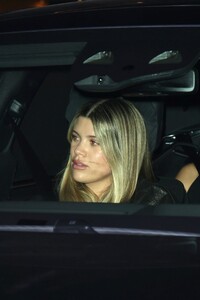 sofia-richie-exits-paris-hilton-s-hollywood-palladium-concert-10-24-2024-2.jpg