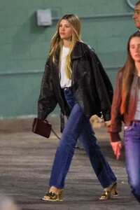 sofia-richie-exits-paris-hilton-s-hollywood-palladium-concert-10-24-2024-5.jpg