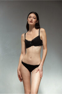 soutien-gorge-pigeonnant-coton-noir-rama-cadolle.thumb.jpg.ed0483f4f48040d4a2f781f298b9f841.jpg