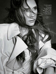 victoria-beckham-in-elle-magazine-france-april-2024-4.jpg