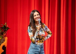victoria-justice-at-oklahoma-state-speakers-board-event-in-stillwater-14173802819.thumb.jpg.cac269d0992a6be973e061b342bdb5ad.jpg