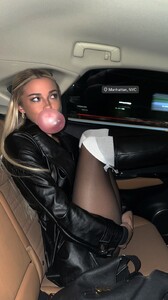 [2024.11.30] livvydunne_469094930_1512816392595312_2982796135427503936_n.jpg