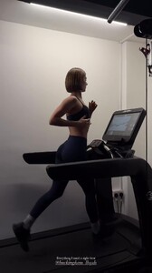 [2024.12.01] carmellarose_AQPPg1.jpg