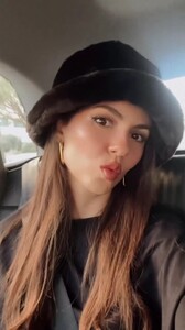 [2024.12.01] victoriajustice_5D46572F5FB9279FB55C5B7A4E8E46B4_video_dashinit.jpg