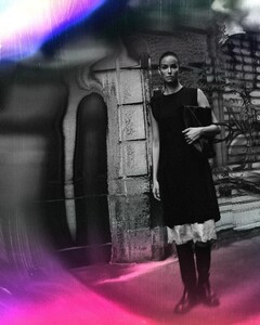 [2024.12.02] sofiaresing_468954405_793974509526351_7833692123152978757_n.jpg