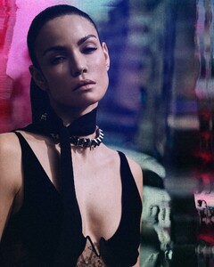 [2024.12.02] sofiaresing_469078653_1745620846279883_9010612970802830280_n.jpg