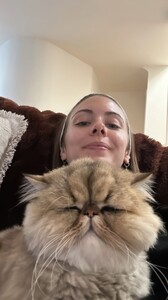 [2024.12.09] carmellarose_3519714543299482579.jpg