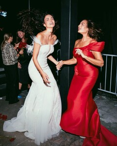 [2024.12.09] sofiaresing_469722989_3865313713739553_1143001245596777389_n.jpg