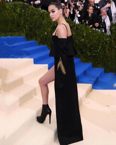 [2024.12.11] robzangardi_469949047_1982225575596687_6252707569796801197_n.jpg