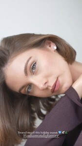 [2024.12.13] carmellarose_3522387054825361756.jpg