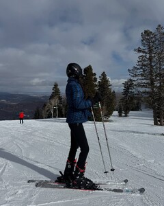 [2024.12.13] kelseymerritt_470343696_2380623652286341_9017133749541074125_n.jpg