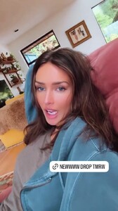 [2024.12.13] rachelc00k_3522450801988405753.jpg