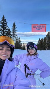 [2024.12.15] sofiaresing_3523695666465612238.jpg