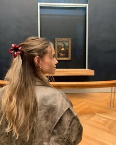 [2024.12.16] haileygrice_470669757_1477268849619621_4082129634697195467_n.jpg