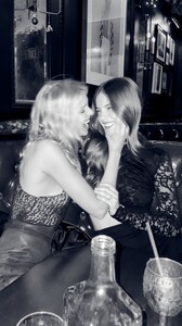 [2024.12.20] stellamaxwell_470920776_960789672640031_7136838524096867473_n.jpg