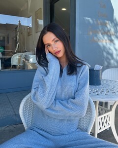 [2024.12.21] alexisbumgarner_470949752_1295642861641592_3706829040902432921_n.jpg