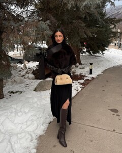 [2024.12.23] kelseymerritt_470970713_8834965819872393_3689096566327475223_n.jpg