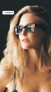 [2024.12.24] carolinalemkeberlin.il_471376232_18478324150044273_700506344194107336_n.jpg