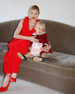 [2024.12.24] hoskelsa_471323304_956126182514330_1367002613773963096_n.jpg