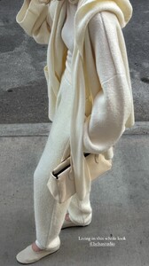 [2024.12.29] hoskelsa_s470921314_580835667909765_1452415137369317205_n.jpg