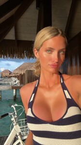 [2024.12.12] lindsaydemyan_3521094637425630744.jpg