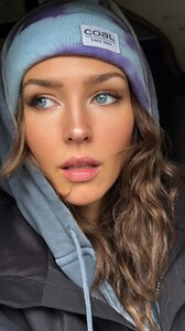 [2024.12.12] rachelc00k_3521739615583026372.jpg