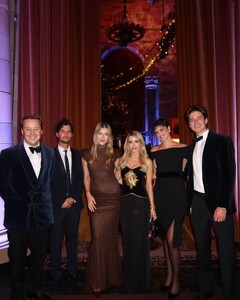 [2024.12.12] taylor_hill_470074878_18479841091024492_6006631772729815435_n.jpg