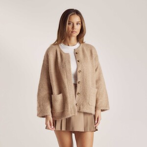 7TanAlpacaBlendJacket-Nicola.thumb.jpg.d0833e180e7c47a2f2168d30720f35e8.jpg