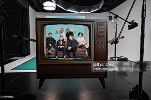 AMK-Photoshoots2024-LATimes-TheFamilyGuyCast-006.jpg