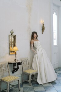 Anne-barge-spring-2025-bridal-collection-10-DAUPHINE.jpg