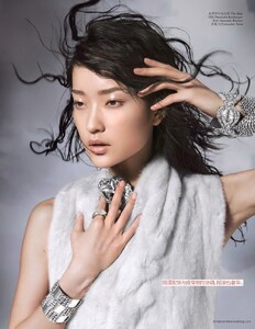 DuJuan-VogueChinaSeptember2012-6.thumb.jpg.7d137297c4ba416c9bdefa38b08590f7.jpg