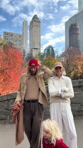 Elsa Hosk - TikTok 04.jpg