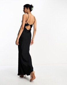 Giovanna Pinho ASOS DESIGN 204704731-2.jpg