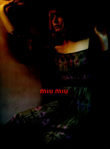 Ivanow_Miu_Miu_Fall_Winter_2001_02_01.thumb.png.3747fad84351dc40eefe06120dd99225.png