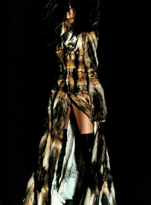 Testino_Roberto_Cavalli_Fall_Winter_2001_02_09.thumb.png.4286f595aac7eec36c54934821f34e19.png