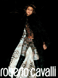 Testino_Roberto_Cavalli_Fall_Winter_2001_02_20.thumb.png.5478ffe8024d976448fb3e8c5bb1dd0b.png