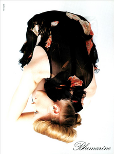 Walker_Blumarine_Fall_Winter_2001_02_16.thumb.png.82ea41b89a300d27e988c1595a305f66.png