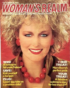 WomasRealmUK161082cover.thumb.jpg.49a8a84f3c40c86aac64cdfe6d5122a8.jpg