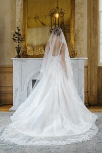 anne-barge-spring-2025-bridal-collection-17-AUDUBON-VEIL.jpg