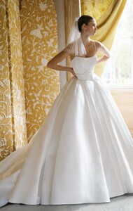 anne-barge-spring 2025-monde-with-accessories.jpg