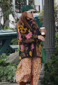 eva-mendes-out-and-about-in-santa-barbara-02-06-2024-1.thumb.jpg.c8a25dd8b93282acd314255862a09607.jpg